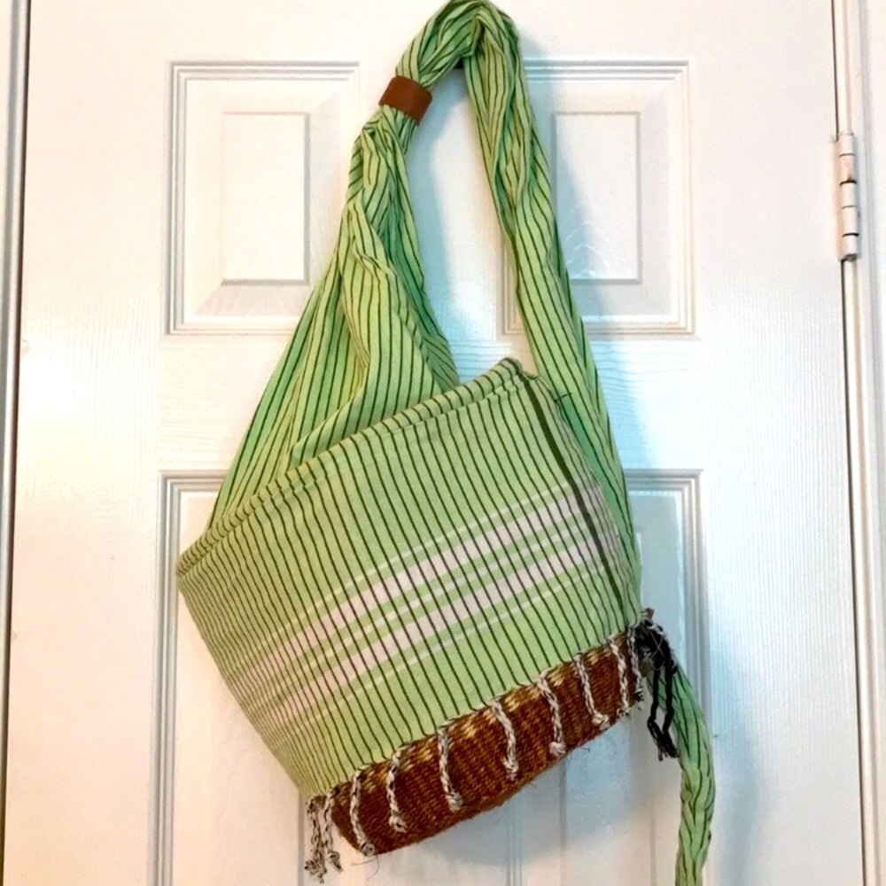 Lined Rattan Basket Sling Crossbody Bag Carrier